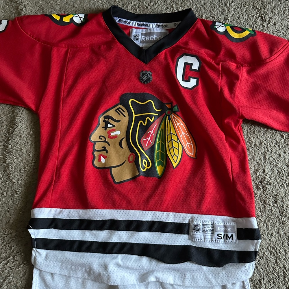 Reebok kids hockey jersey size s/m